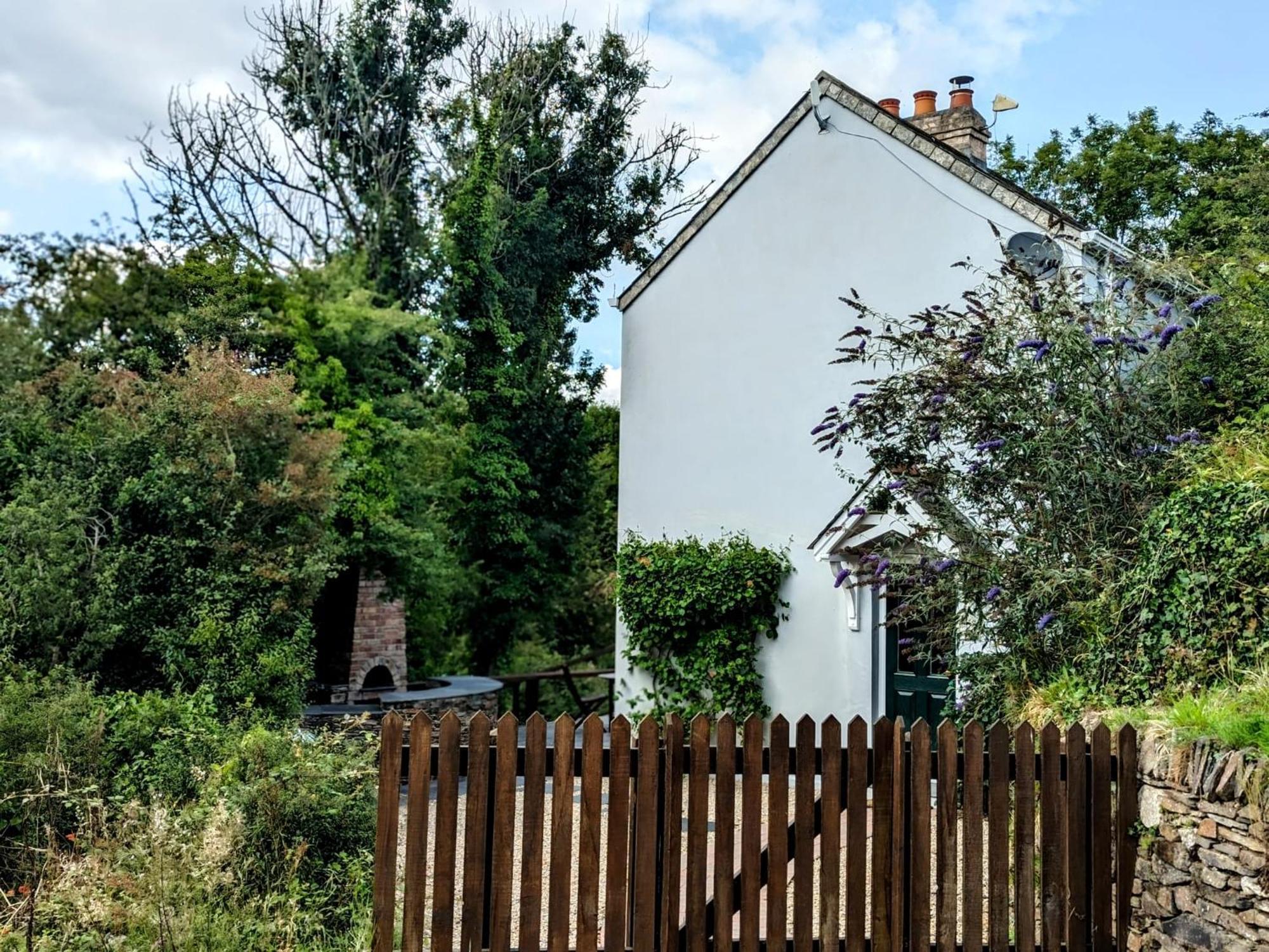 Romantic Secluded Hideaway Cottage In Cornwall Truro Exterior photo